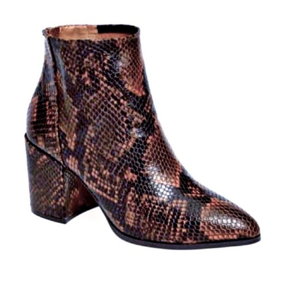 Steve Madden Brown Snakeskin Leather Ankle Booties 10M Pointed Toe